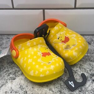 Disney Baby Kids 4 Clogs Yellow Winnie the Pooh Bee Character Disneycore Slip on